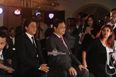 Shah Rukh Khan at the launch of the ASSOCHAM Coffee Table Book