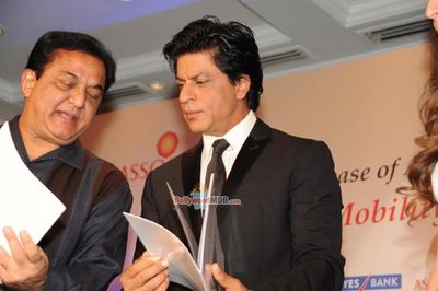 Shah Rukh Khan at the launch of the ASSOCHAM Coffee Table Book