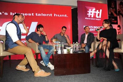 Richa Chadda with Kartik Aryan at the Launch of Live Video App