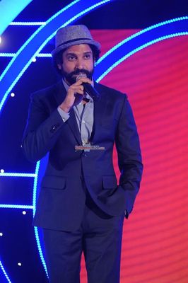 Farhan Akhtar along with Celeb Contestants at the Launch of New Zee TV show