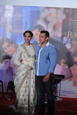 Salman Khan, Sonam Kapoor among other Celebs at film 'Prem Ratan Dhan Payo' trailer launch