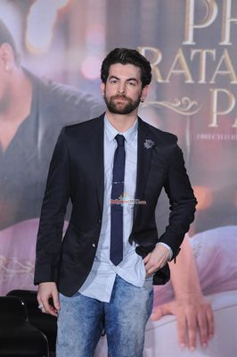 Salman Khan, Sonam Kapoor among other Celebs at film 'Prem Ratan Dhan Payo' trailer launch