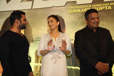 Aishwarya Rai Bachchan at film 'Jazbaa' special screening