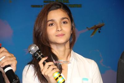 Shahid Kapoor & Alia Bhatt At Song Launch Of Film 'Shaandaar'