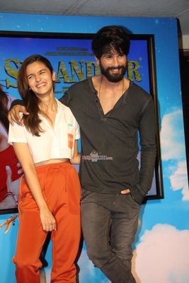 Shahid Kapoor & Alia Bhatt At Song Launch Of Film 'Shaandaar'