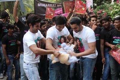 Mohabbat Mukti Morcha with the Star Cast of Film 'Pyaar Ka Punchnama 2'