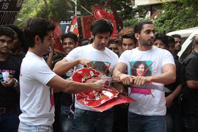Mohabbat Mukti Morcha with the Star Cast of Film 'Pyaar Ka Punchnama 2'