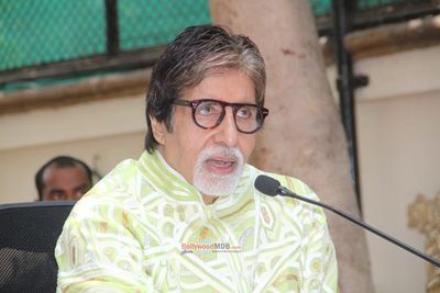 Amitabh Bachchan's Birthday Celebration with Media & Fans