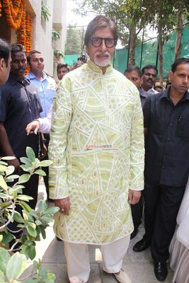 Amitabh Bachchan's Birthday Celebration with Media & Fans