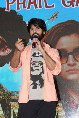 Alia Bhatt, Shahid Kapoor at 'Shaandaar' song launch 'Raita phail gaya'
