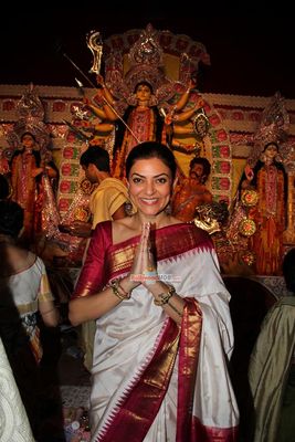 Sushmita Sen attends Durga Aarti at Bandra Muncipal Grounds in Mumbai