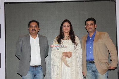 Tabu at the launch of E Shub Labh mobile app by Jewelsouk