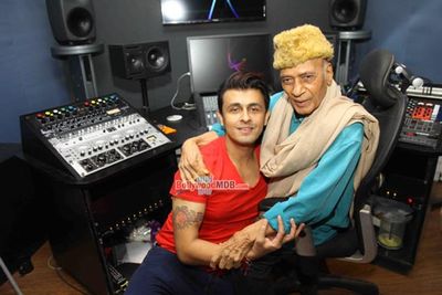 Sonu Nigam and Music Director Khayyam at film 'Gulam Bandhu' Song Recording