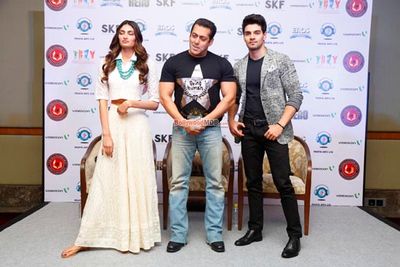 Salman Khan, Athiya Shetty, Sooraj Pancholi at film 'Hero' Promotions