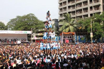 Film 'Pyaar Ka Punchnama 2' stars at Dahi Handi 2015 Celebrations