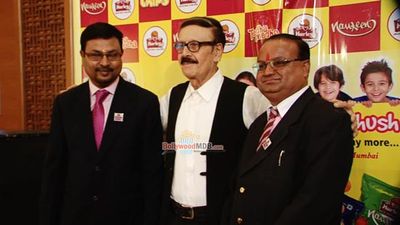 Mugdha Godse, Parikshit Sahni, Yuvika Chaudary at the Launch of Harley Food
