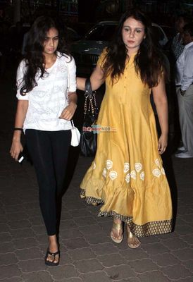 Amitabh Bachchan, Aishwarya Rai, Madhuri Dixit among other Celebs at Late Music Director Aadesh Shrivastava Fourth Day Prayer