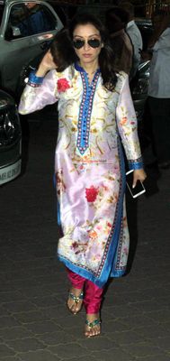 Amitabh Bachchan, Aishwarya Rai, Madhuri Dixit among other Celebs at Late Music Director Aadesh Shrivastava Fourth Day Prayer