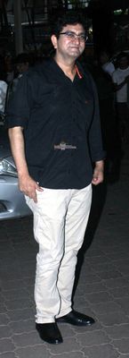 Amitabh Bachchan, Aishwarya Rai, Madhuri Dixit among other Celebs at Late Music Director Aadesh Shrivastava Fourth Day Prayer