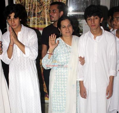 Amitabh Bachchan, Aishwarya Rai, Madhuri Dixit among other Celebs at Late Music Director Aadesh Shrivastava Fourth Day Prayer