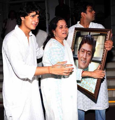 Amitabh Bachchan, Aishwarya Rai, Madhuri Dixit among other Celebs at Late Music Director Aadesh Shrivastava Fourth Day Prayer