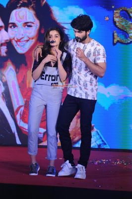 Alia Bhatt and Shahid Kapoor at film 'Shaandaar' song launch