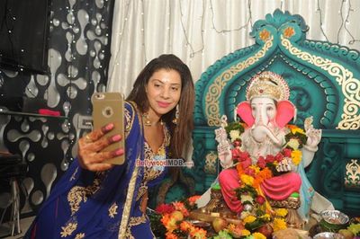 Raveena Tandon and Sambhavana Seth celebrate Ganesh Festival 2015