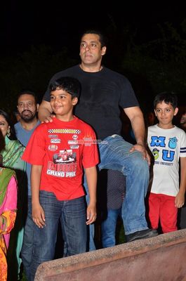 Salman Khan with his family at their Ganpati Visarjan