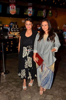 Imran Khan with his family at special screening of 'Katti Batti' for kids from Helping Hands Foundation