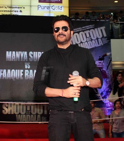 John Abraham, Anil Kapoor, Tusshar Kapoor at film SHOOTOUT AT WADALA Fight Club event at Infiniti Mall in Malad
