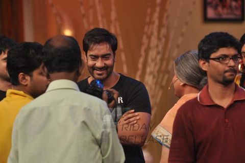 Ajay Devgn & Prakash Jha promoted film 'SATYAGRAHA' on the sets of 'Comedy Nights With Kapil'