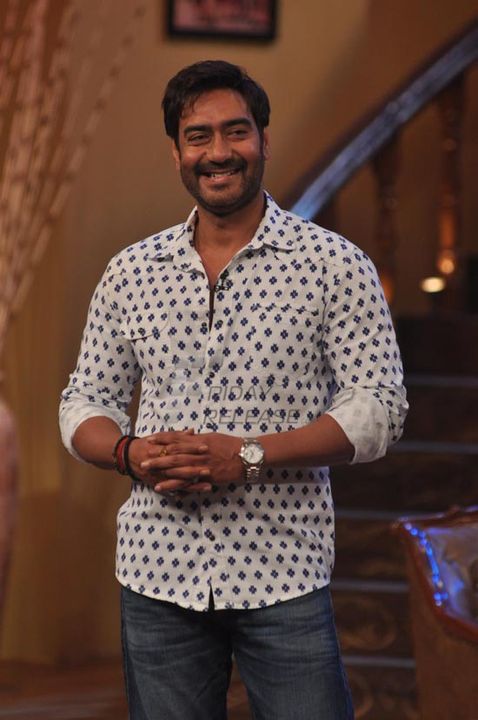 Ajay Devgn & Prakash Jha promoted film 'SATYAGRAHA' on the sets of 'Comedy Nights With Kapil'
