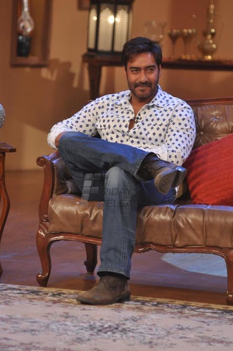 Ajay Devgn & Prakash Jha promoted film 'SATYAGRAHA' on the sets of 'Comedy Nights With Kapil'