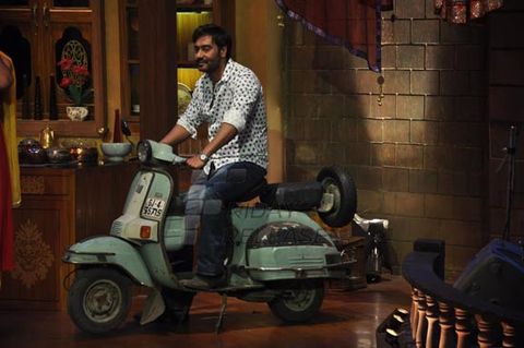Ajay Devgn & Prakash Jha promoted film 'SATYAGRAHA' on the sets of 'Comedy Nights With Kapil'