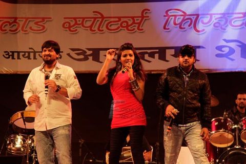 Chief minister Prithviraj Chauhan, Sunil Shetty, Irrfan Khan, Sajid Wajid, Tinu Anand with MLA Aslam Shaikh at prize distribution ceremony of Malad Sports festival
