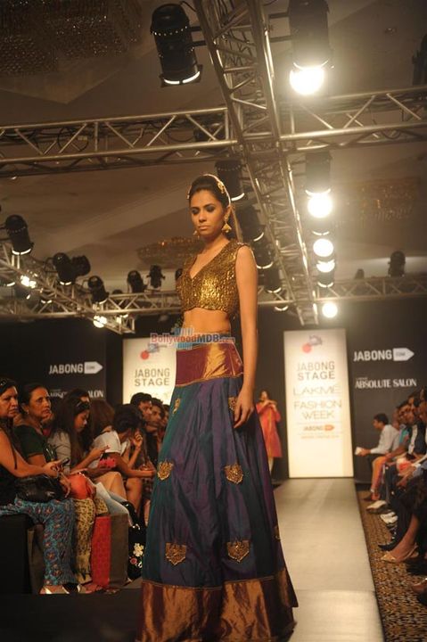 Chitrangada Singh showstopper for Harshita Chatterjee Deshmukh show