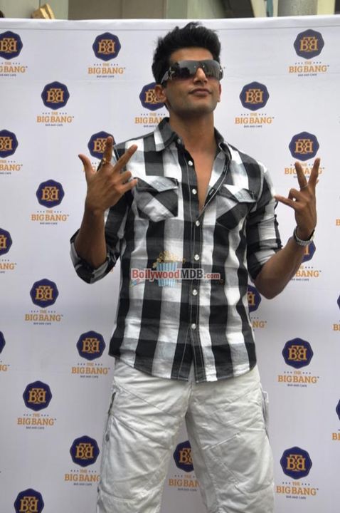 Bolly Celebs at 'White Brunch' hosted by Shruti Seth and Danish Aslam