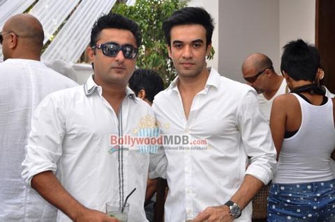 Bolly Celebs at 'White Brunch' hosted by Shruti Seth and Danish Aslam