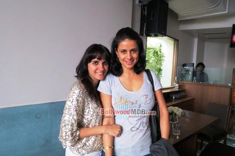 Bolly Celebs at 'White Brunch' hosted by Shruti Seth and Danish Aslam