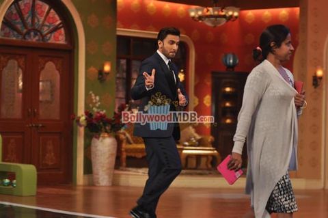 Priyanka Chopra, Ranveer Singh, Arjun Kapoor promote 'GUNDAY' on 'COMEDY NIGHTS WITH KAPIL' sets