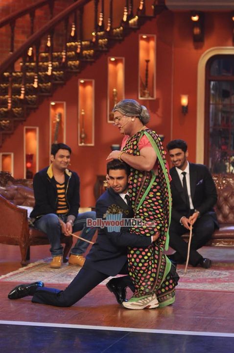Priyanka Chopra, Ranveer Singh, Arjun Kapoor promote 'GUNDAY' on 'COMEDY NIGHTS WITH KAPIL' sets