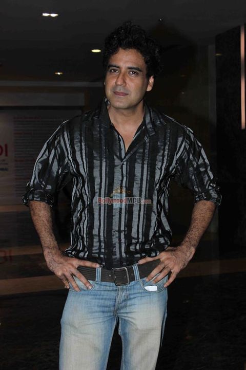 Dharmendra & Sharman Joshi at the launch of Carnival Cinemas