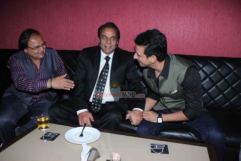 Dharmendra & Sharman Joshi at the launch of Carnival Cinemas