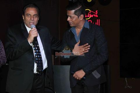 Dharmendra & Sharman Joshi at the launch of Carnival Cinemas