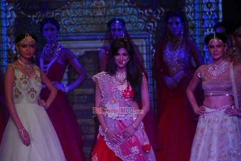Chitrangada Singh walks the ramp at the India International Jewellery Week 2014