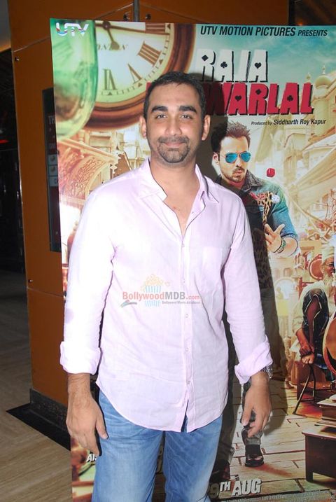 Emraan Hashmi and Humaima Malick at film 'Raja Natwarlal' trailer launch