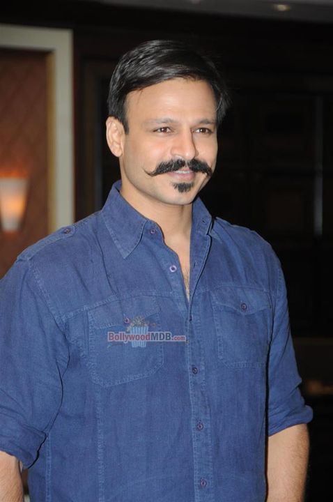 Bolly Celebs at the book launch of Haider, Omkara and Maqbool