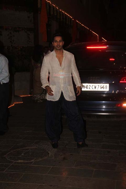 Amitabh Bachchan hosted Diwali party at his bungalow Jalsa