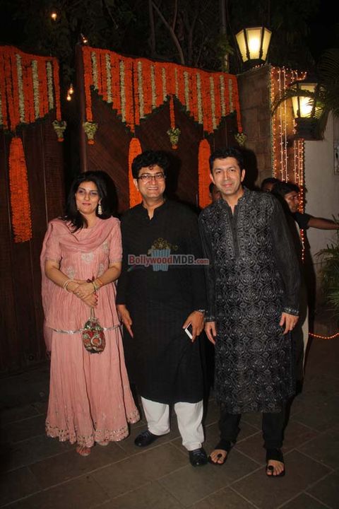Amitabh Bachchan hosted Diwali party at his bungalow Jalsa