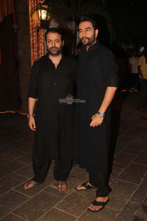 Amitabh Bachchan hosted Diwali party at his bungalow Jalsa